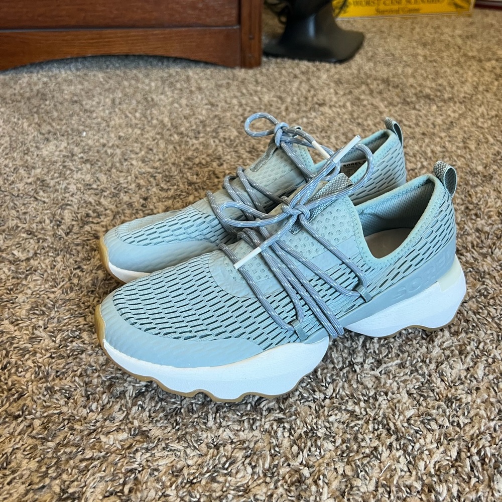 Kinetic Sorel sneaker